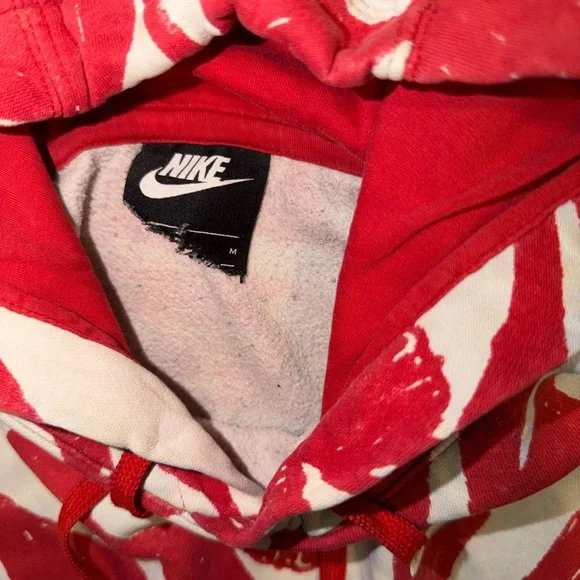 Nike Sportswear AOP Swoosh club Fleece Pullover Hoodie Red Men’s Medium - Picture 4 of 4